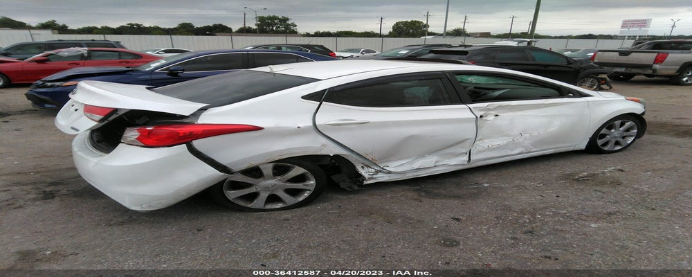 5NPDH4AE6DH252498 2013 HYUNDAI ELANTRA photo no. 4