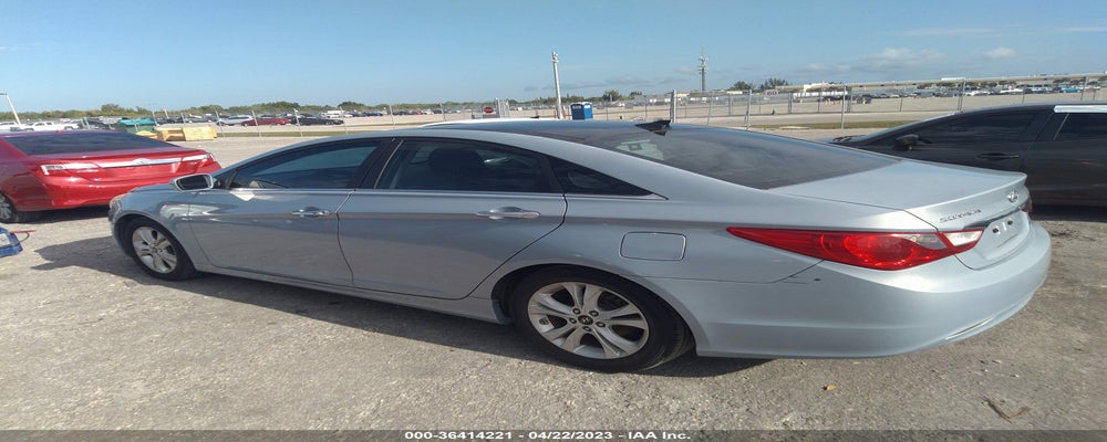 5NPEC4AC9DH617323 2013 HYUNDAI SONATA photo no. 3