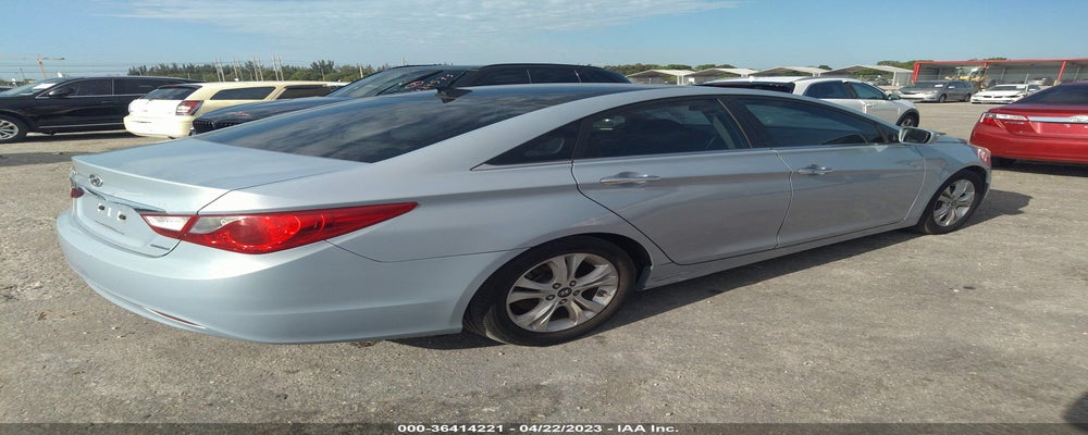 5NPEC4AC9DH617323 2013 HYUNDAI SONATA photo no. 4