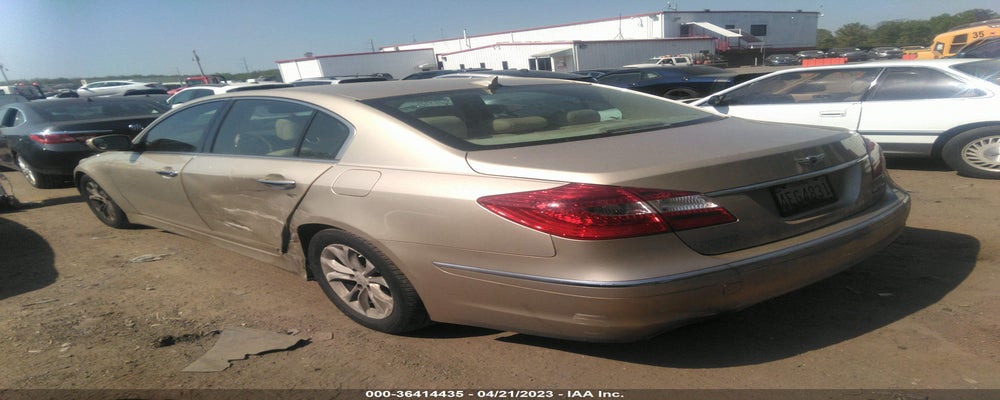 KMHGC4DD5CU176383 2012 HYUNDAI GENESIS photo no. 3