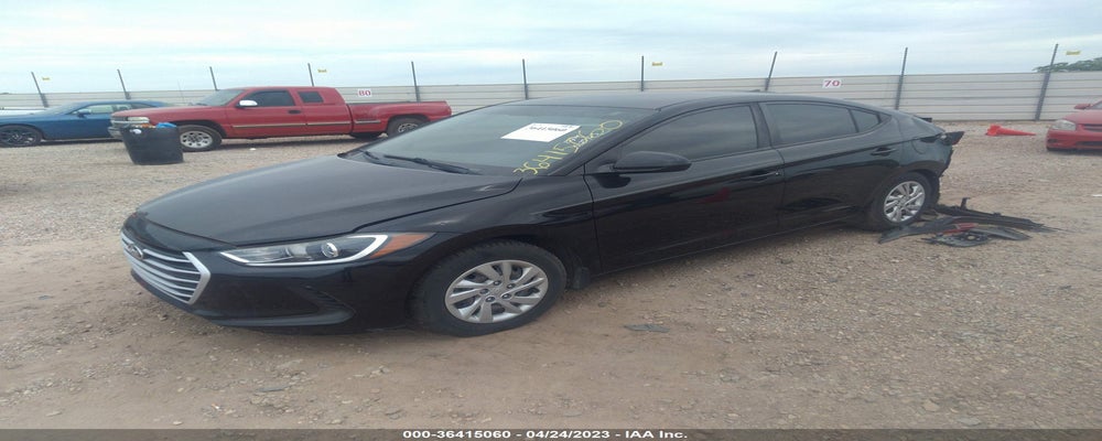 KMHD74LF8HU378863 2017 HYUNDAI ELANTRA photo no. 2
