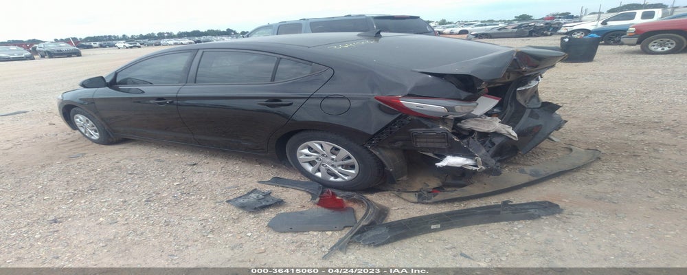 KMHD74LF8HU378863 2017 HYUNDAI ELANTRA photo no. 3