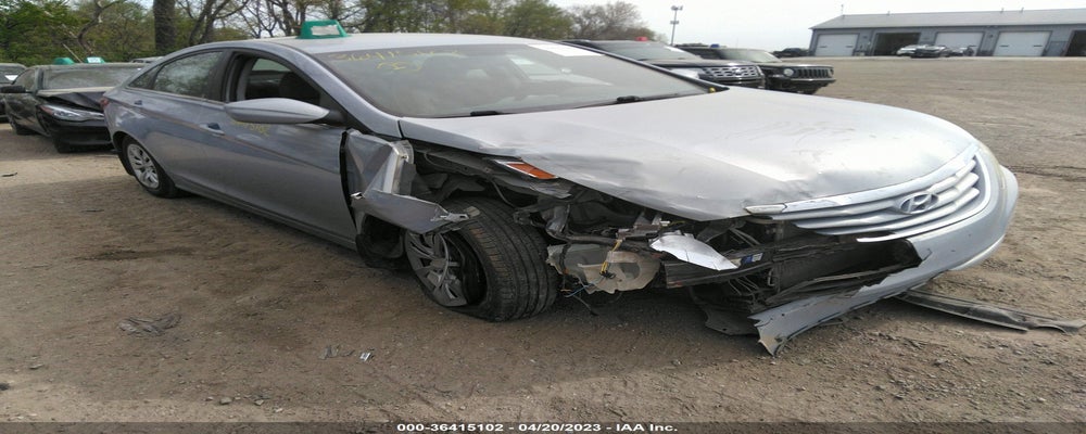 5NPEB4AC4CH483774 2012 HYUNDAI SONATA photo no. 2