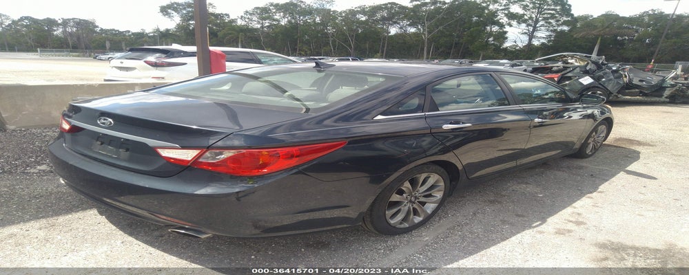 5NPEC4AC4BH184619 2011 HYUNDAI SONATA photo no. 4