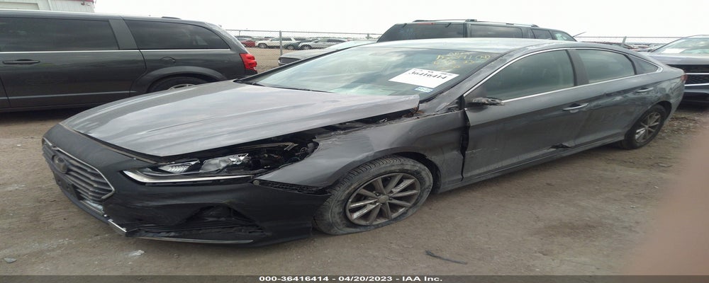 5NPE24AF2KH780924 2019 HYUNDAI SONATA photo no. 2