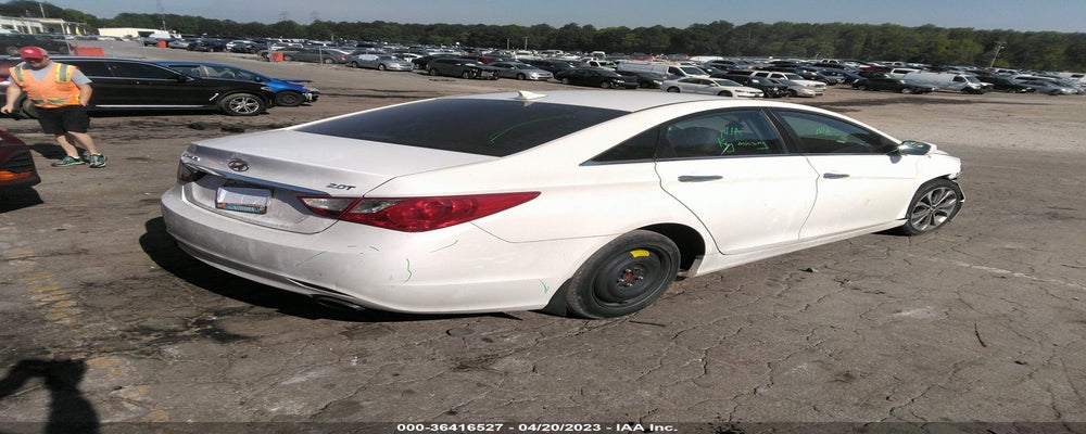 5NPEC4AB9DH780478 2013 HYUNDAI SONATA photo no. 4