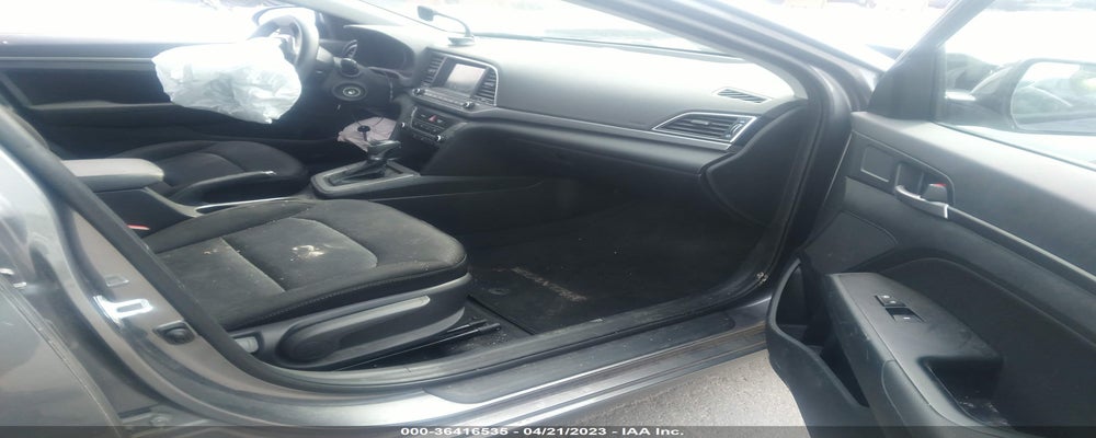 5NPD84LF4JH275991 2018 HYUNDAI ELANTRA photo no. 5