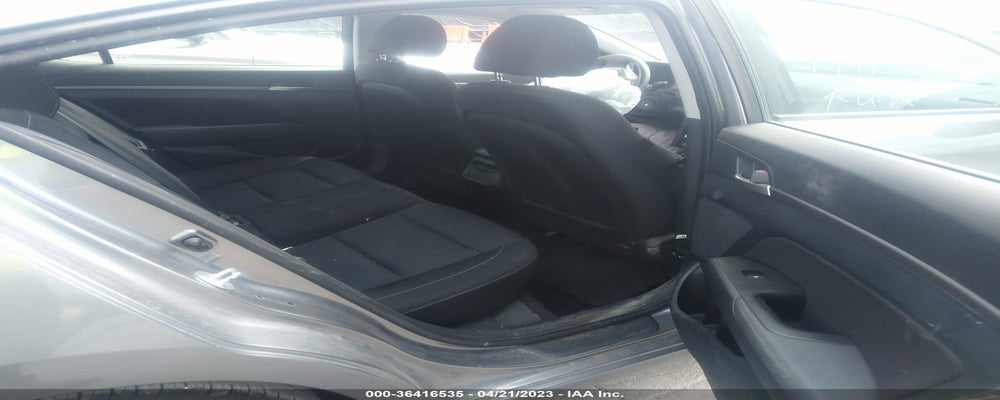 5NPD84LF4JH275991 2018 HYUNDAI ELANTRA photo no. 8