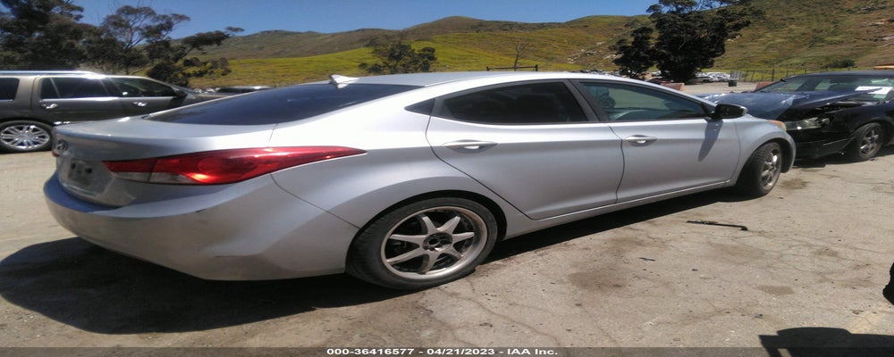 5NPDH4AE0BH001389 2011 HYUNDAI ELANTRA photo no. 4