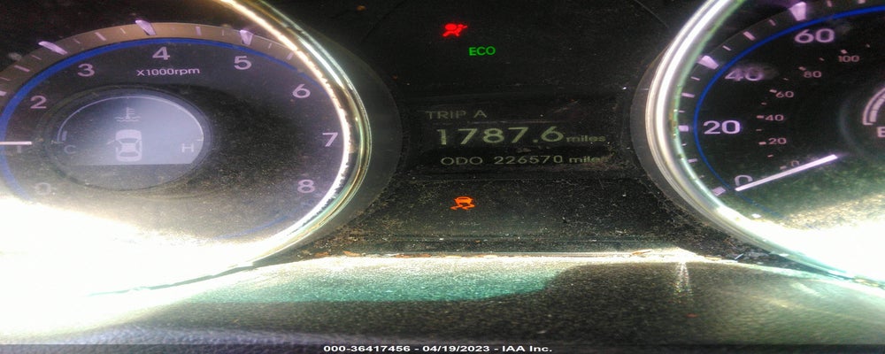 5NPEB4AC1CH393675 2012 HYUNDAI SONATA photo no. 7