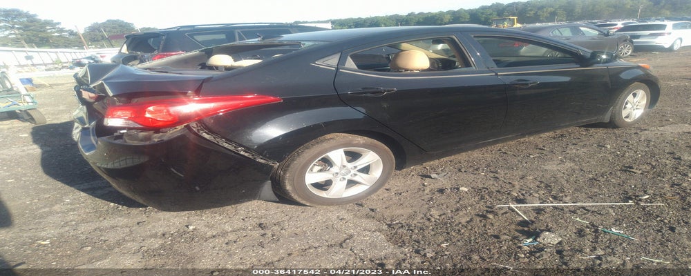 5NPDH4AE2DH381693 2013 HYUNDAI ELANTRA photo no. 4