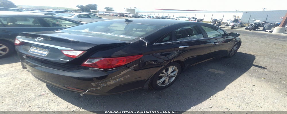 5NPEC4AC8BH162462 2011 HYUNDAI SONATA photo no. 4