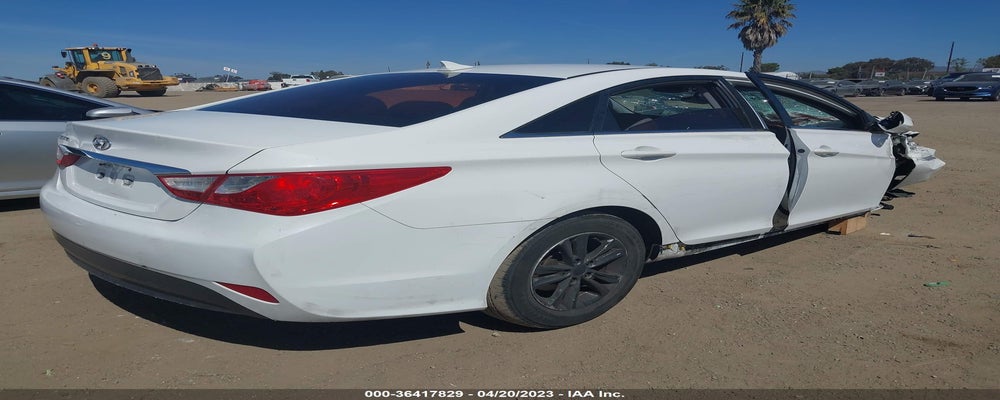 5NPEB4AC0EH901606 2014 HYUNDAI SONATA photo no. 4