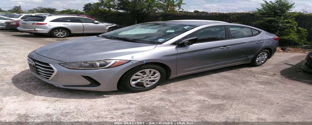 5NPD74LF8HH104383 2017 HYUNDAI ELANTRA photo no. 2