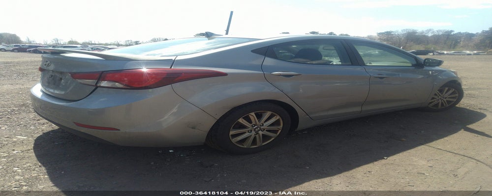KMHDH4AE5FU387833 2015 HYUNDAI ELANTRA photo no. 4