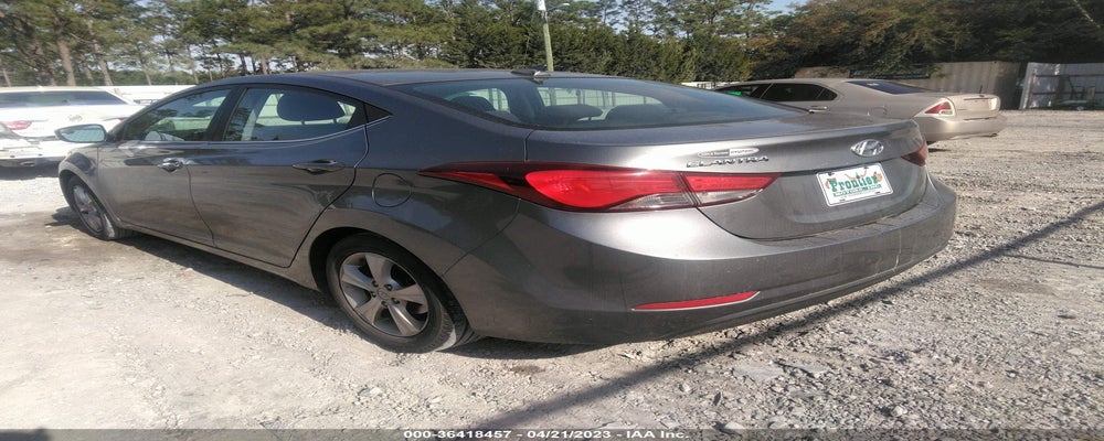 KMHDH4AE8GU600825 2016 HYUNDAI ELANTRA photo no. 3
