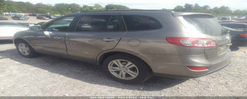 5XYZK4AG8BG016139 2011 HYUNDAI SANTA FE photo no. 3