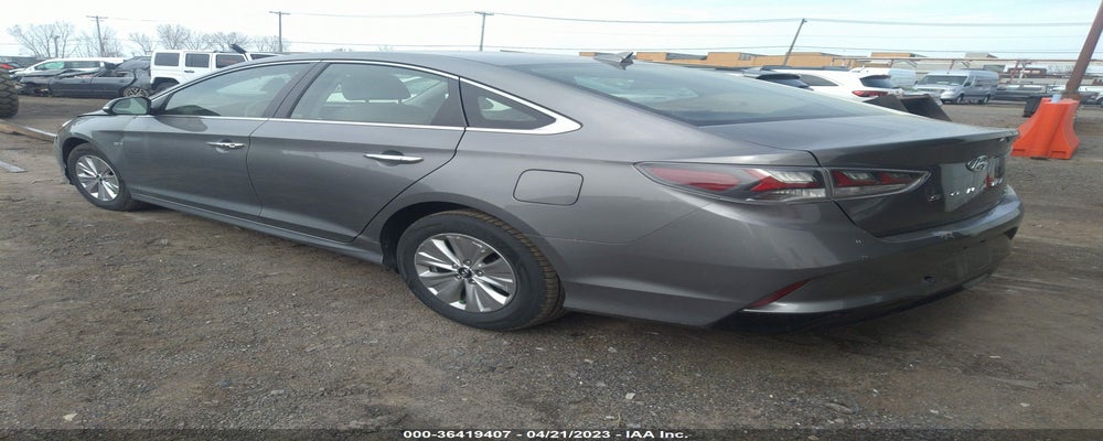 KMHE24L32JA087324 2018 HYUNDAI SONATA HYBRID photo no. 3