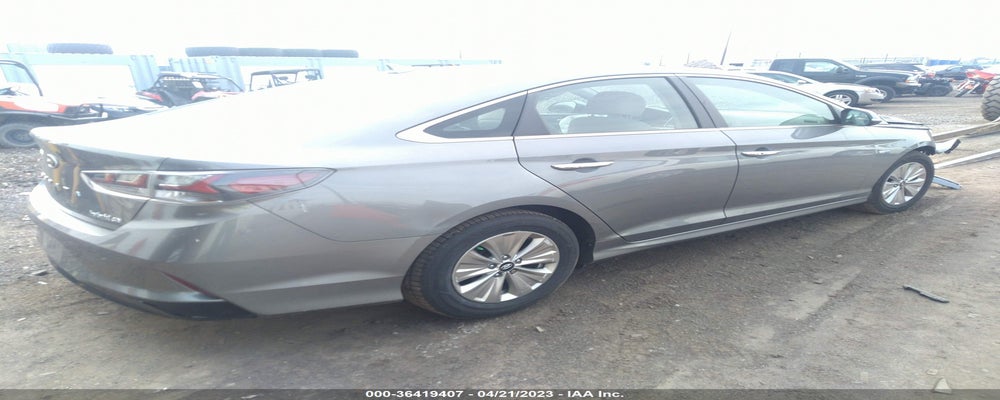 KMHE24L32JA087324 2018 HYUNDAI SONATA HYBRID photo no. 4