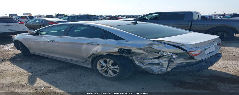 5NPEC4AC4DH684668 2013 HYUNDAI SONATA photo no. 3