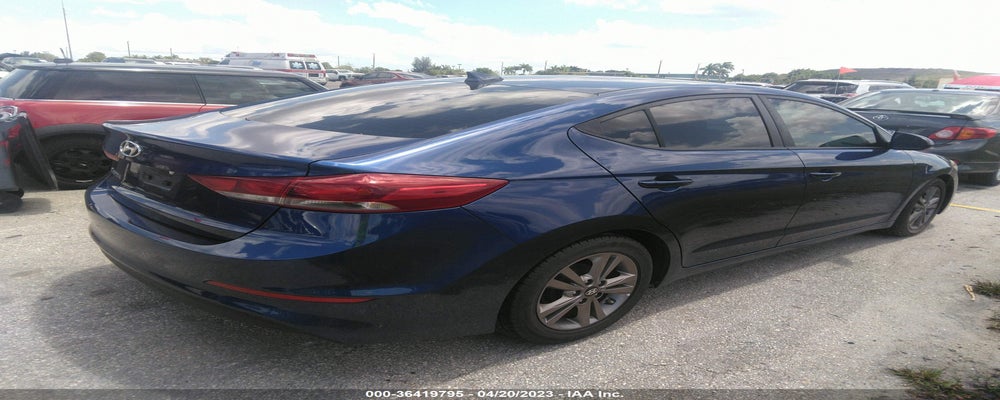 5NPD84LF7HH095737 2017 HYUNDAI ELANTRA photo no. 4