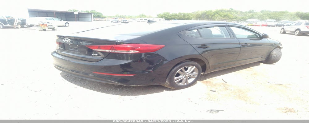 5NPD84LF2HH141135 2017 HYUNDAI ELANTRA photo no. 4