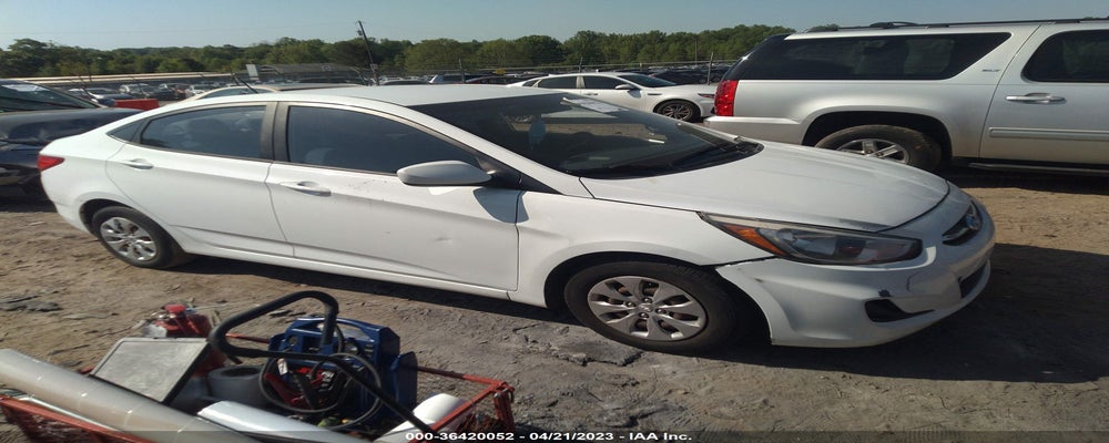 KMHCT4AE3FU843063 2015 HYUNDAI ACCENT photo no. 14