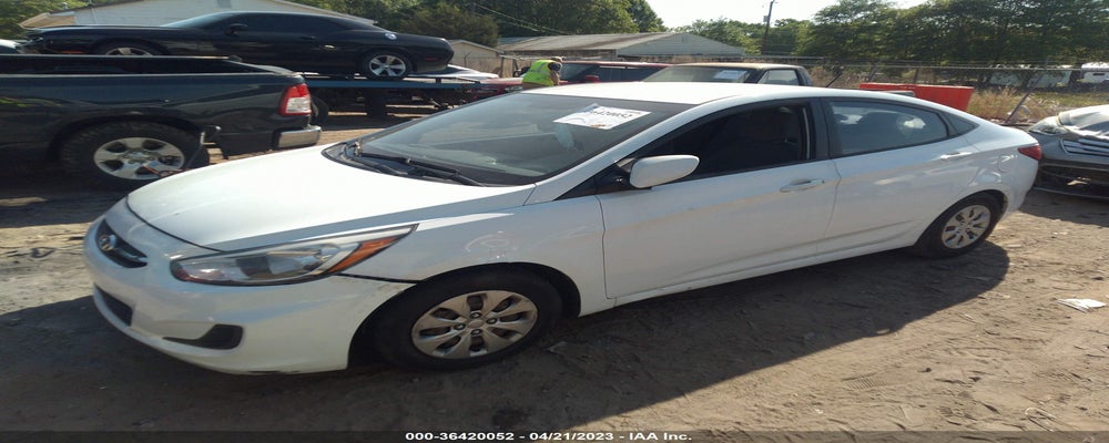 KMHCT4AE3FU843063 2015 HYUNDAI ACCENT photo no. 2
