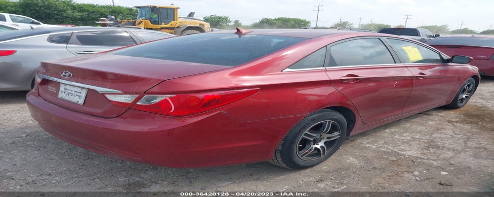 5NPEB4AC8BH080461 2011 HYUNDAI SONATA photo no. 4