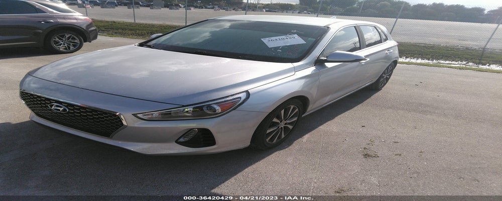 KMHH35LE8JU063271 2018 HYUNDAI ELANTRA GT photo no. 2