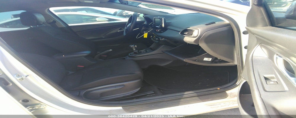KMHH35LE8JU063271 2018 HYUNDAI ELANTRA GT photo no. 5