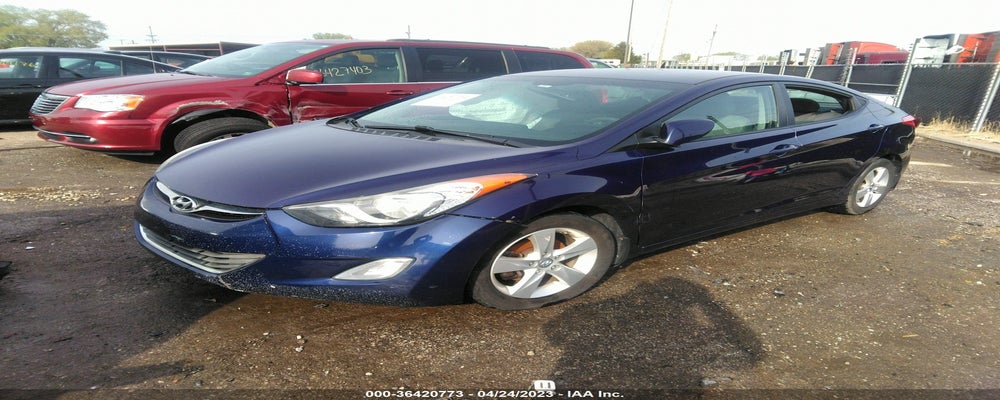 5NPDH4AE4DH420980 2013 HYUNDAI ELANTRA photo no. 2
