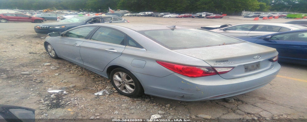 5NPEC4AC4BH024661 2011 HYUNDAI SONATA photo no. 3