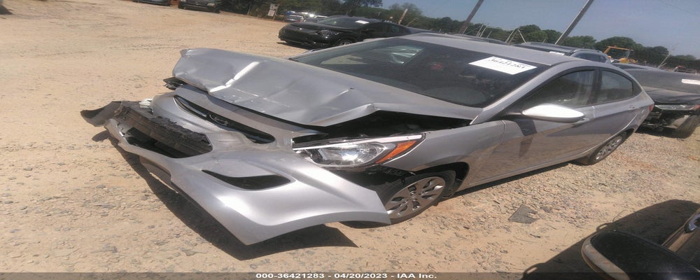 KMHCT4AE7HU330983 2017 HYUNDAI ACCENT photo no. 2