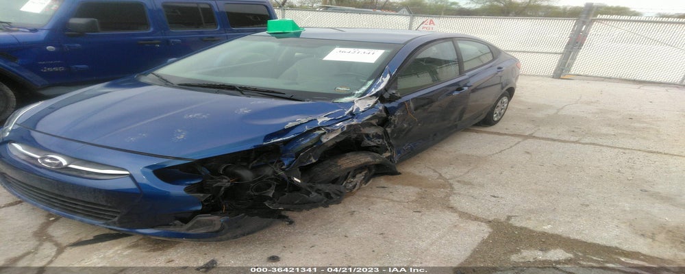 KMHCT4AE7HU168272 2017 HYUNDAI ACCENT photo no. 2