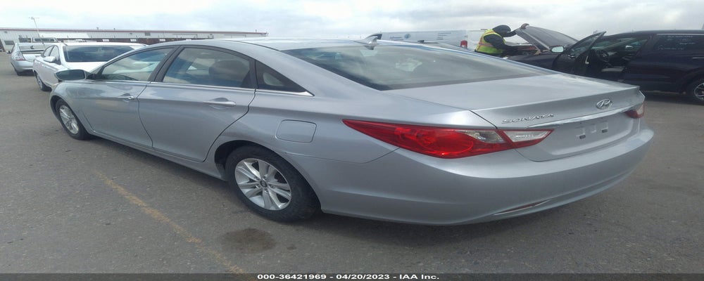 5NPEB4AC9BH013027 2011 HYUNDAI SONATA photo no. 3