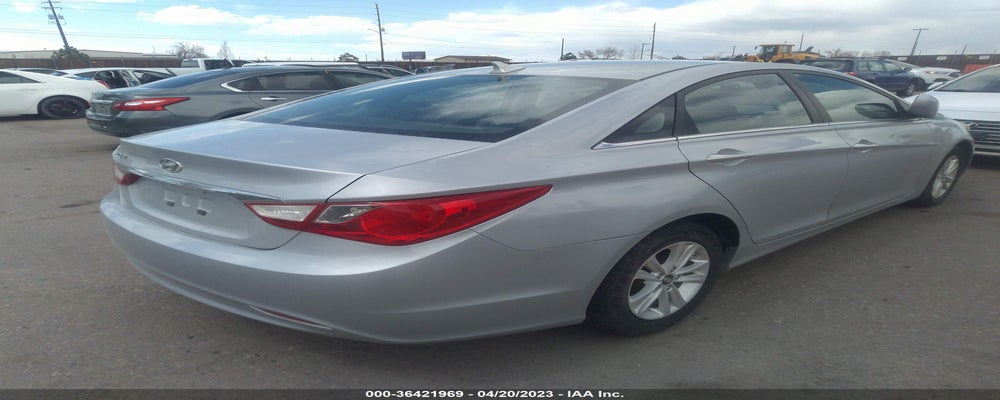 5NPEB4AC9BH013027 2011 HYUNDAI SONATA photo no. 4