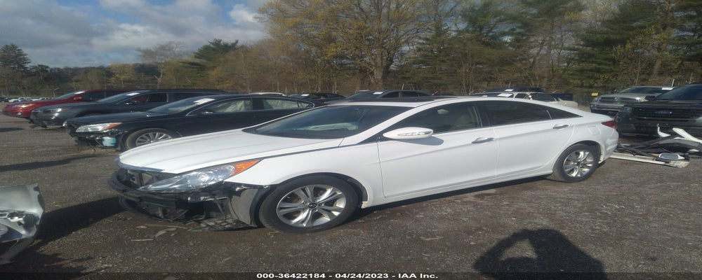5NPEC4AC1DH630437 2013 HYUNDAI SONATA photo no. 2