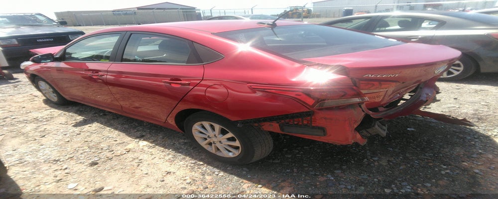3KPC24A30JE011533 2018 HYUNDAI ACCENT photo no. 3