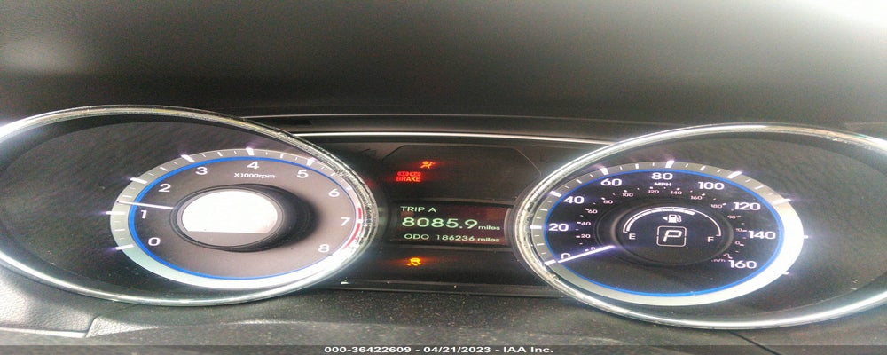 5NPEC4AC1BH010376 2011 HYUNDAI SONATA photo no. 7