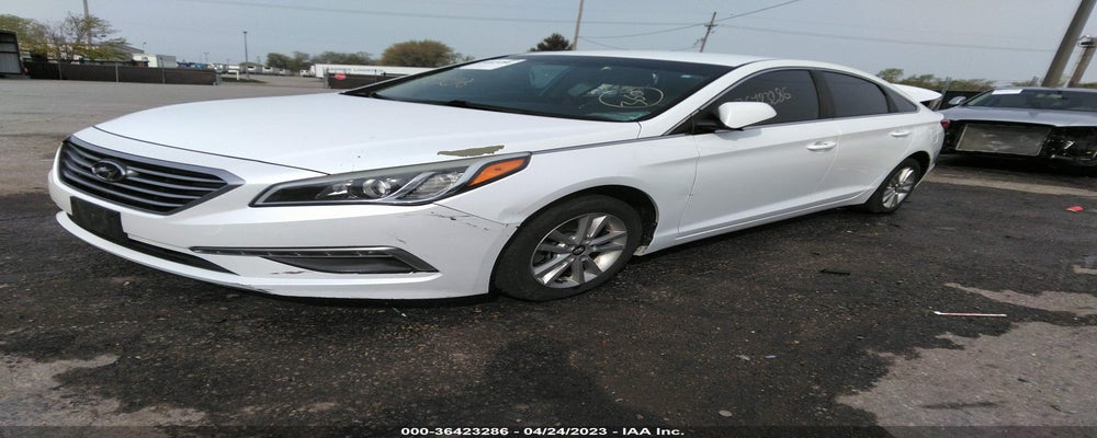 5NPE24AF2FH254976 2015 HYUNDAI SONATA photo no. 2