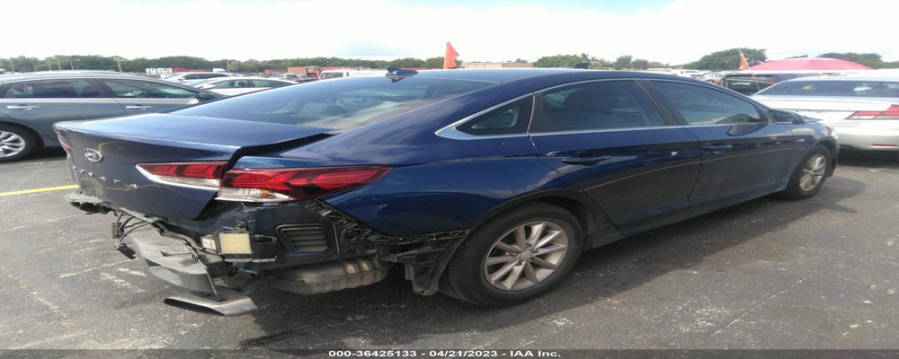 5NPE24AF4JH635169 2018 HYUNDAI SONATA photo no. 4