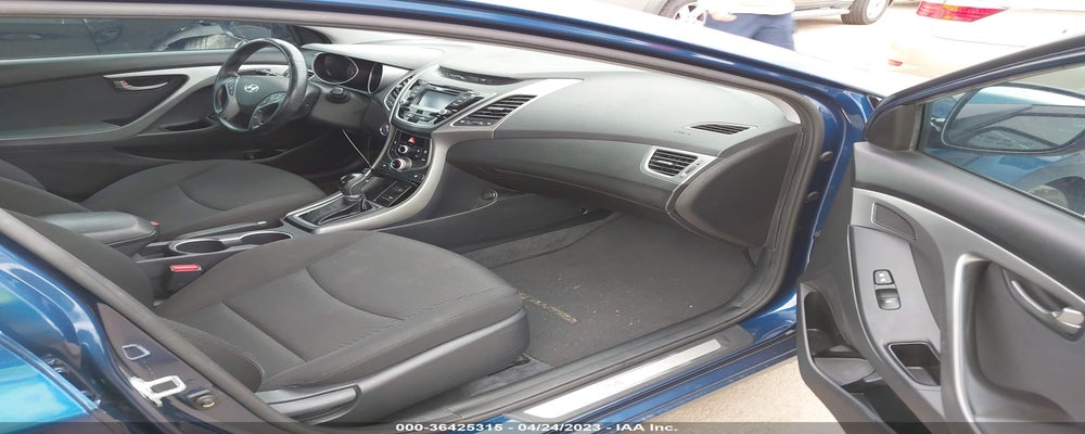 KMDGH4AE5GU602404 2016 HYUNDAI ELANTRA GT photo no. 5