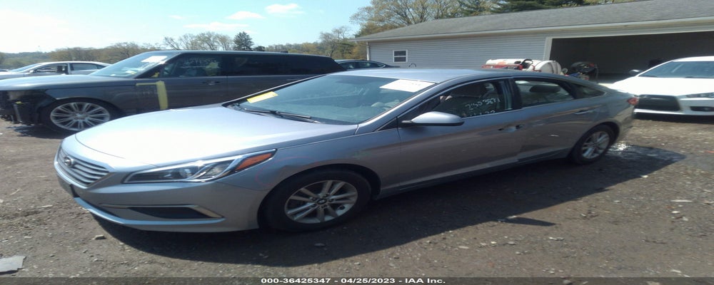 5NPE24AFXHH589633 2017 HYUNDAI SONATA photo no. 2
