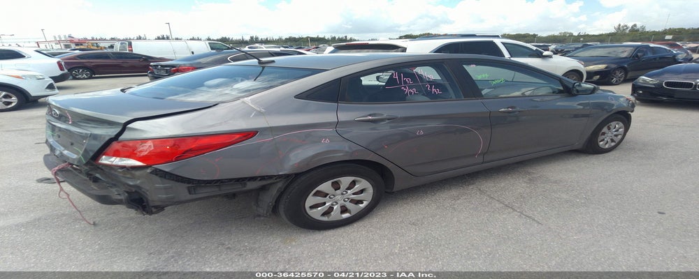 KMHCT4AE4GU975587 2016 HYUNDAI ACCENT photo no. 4