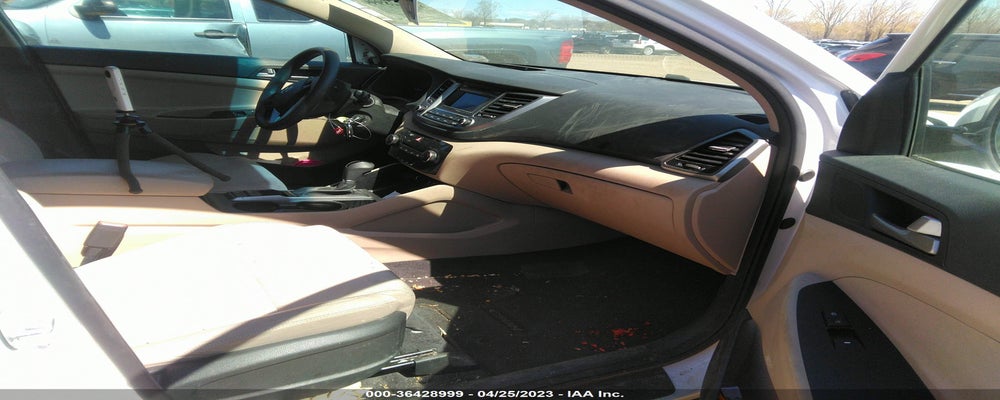 KM8J33A2XGU227966 2016 HYUNDAI TUCSON photo no. 5