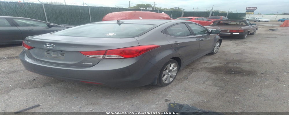 5NPDH4AE2DH297213 2013 HYUNDAI ELANTRA photo no. 4
