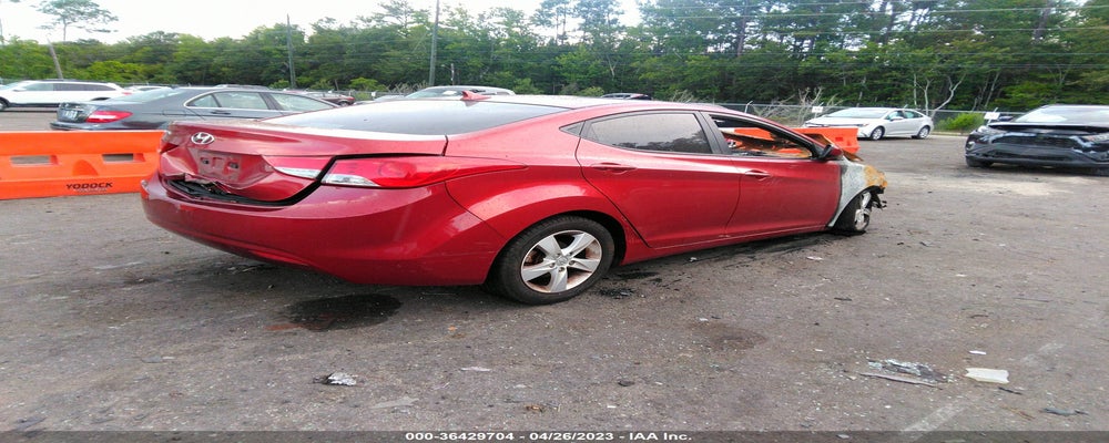 5NPDH4AE3DH381282 2013 HYUNDAI ELANTRA photo no. 4