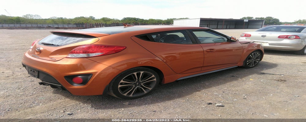 KMHTC6AE1GU270483 2016 HYUNDAI VELOSTER photo no. 4