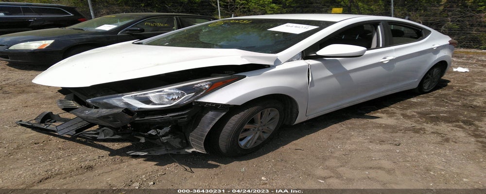 5NPDH4AE1FH593083 2015 HYUNDAI ELANTRA photo no. 2